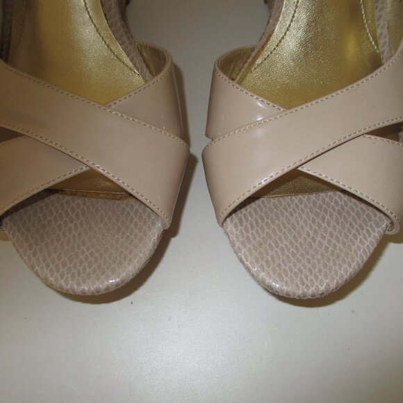 Marc Fisher Womens Bone Slingback 1" Platform Sandal w/3" Wedge Heel NWOB - 9M - Picture 6 of 8
